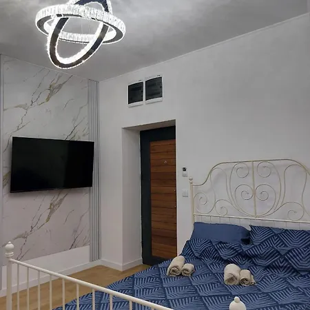 Apartment Lomina
